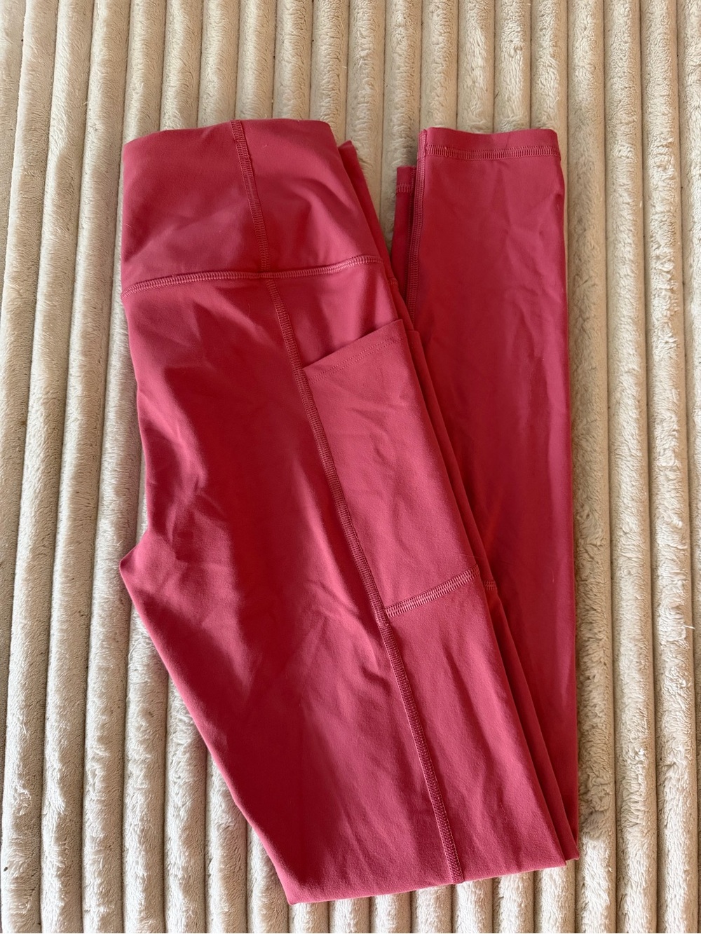Victoria's Secret knockout Leggings with Side Pocket